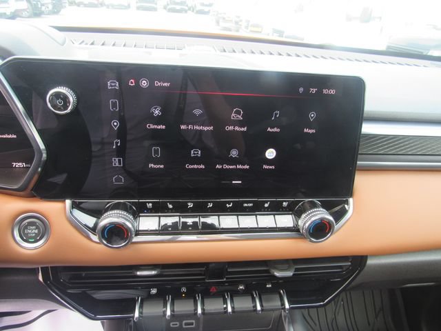 Certified 2025 GMC Canyon AT4 w/ Technology Plus Package AWD/4WD image 17