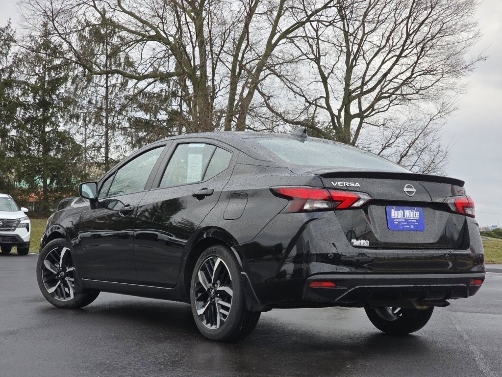Used 2025 Nissan Versa SR w/ Trunk Package image 10