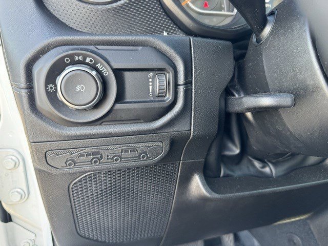 Used 2024 Jeep Wrangler Unlimited Rubicon image 16