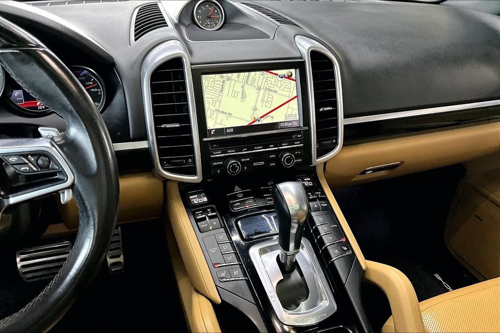 Used 2016 Porsche Cayenne S AWD/4WD image 9