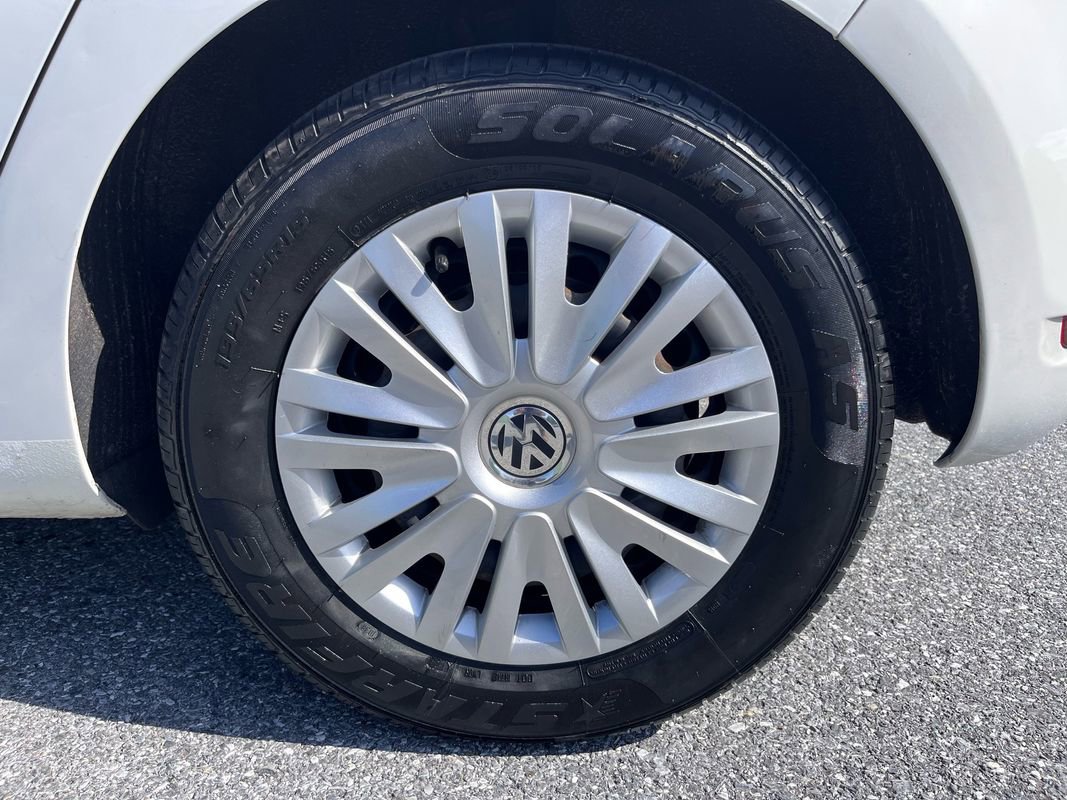 Used 2012 Volkswagen Golf 4-Door FWD image 21