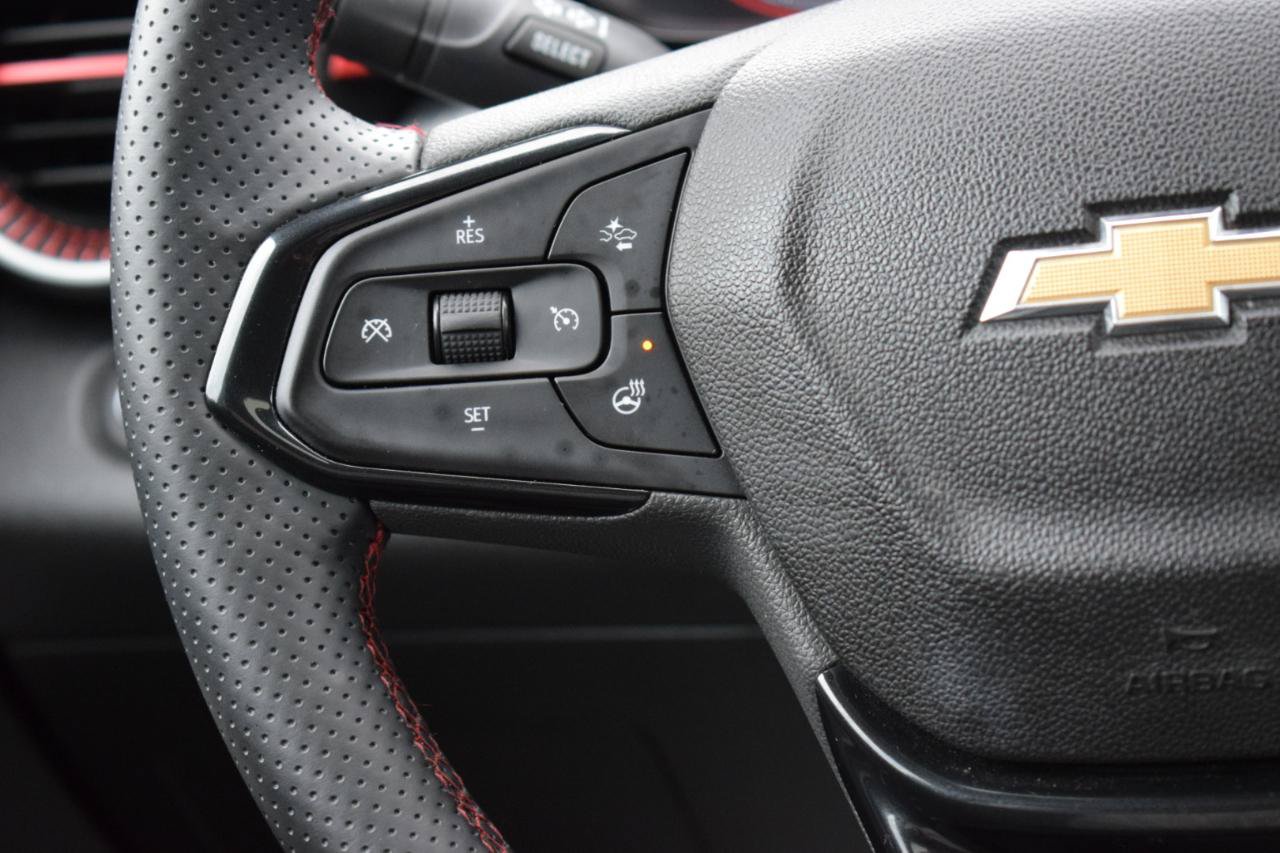 Used 2026 Chevrolet Trax RS w/ Sunroof Package FWD image 21