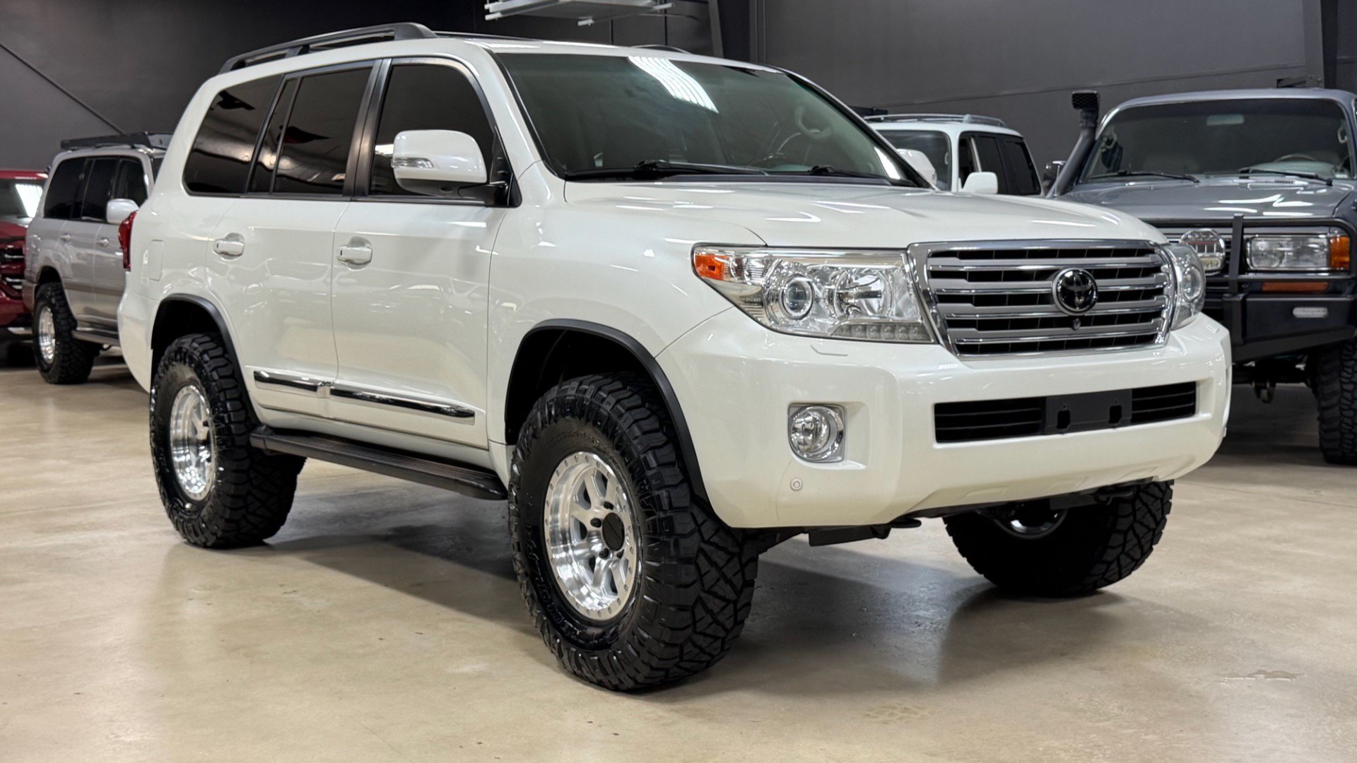 Used 2014 Toyota Land Cruiser AWD/4WD image 4