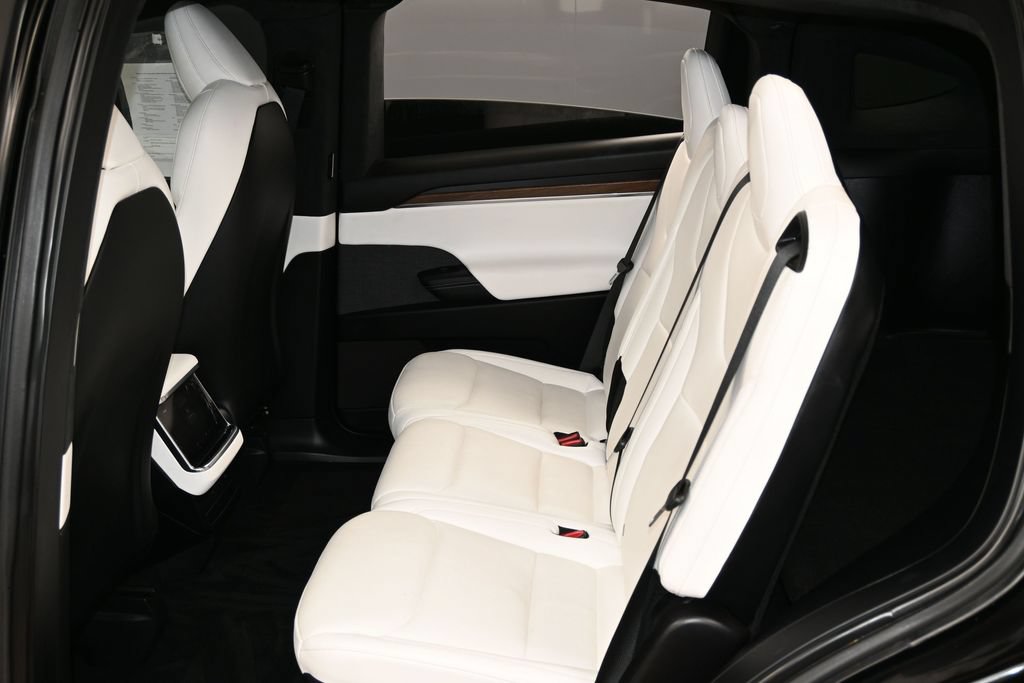 Used 2022 Tesla Model X AWD/4WD image 32