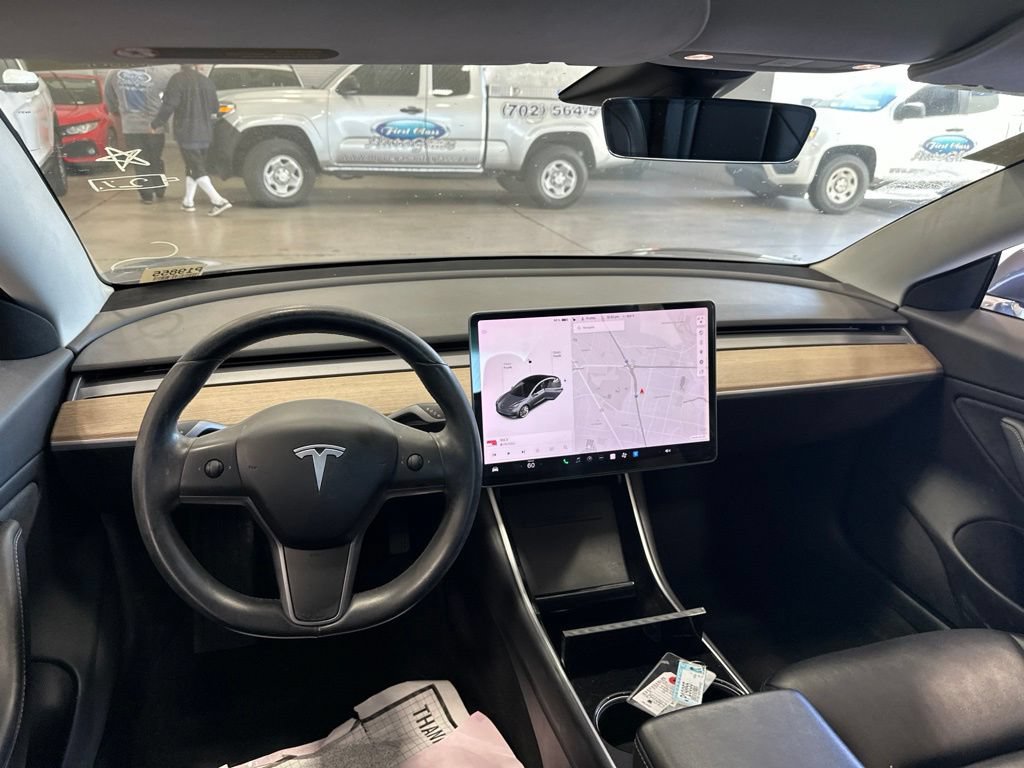 Used 2018 Tesla Model 3 Mid Range RWD image 12