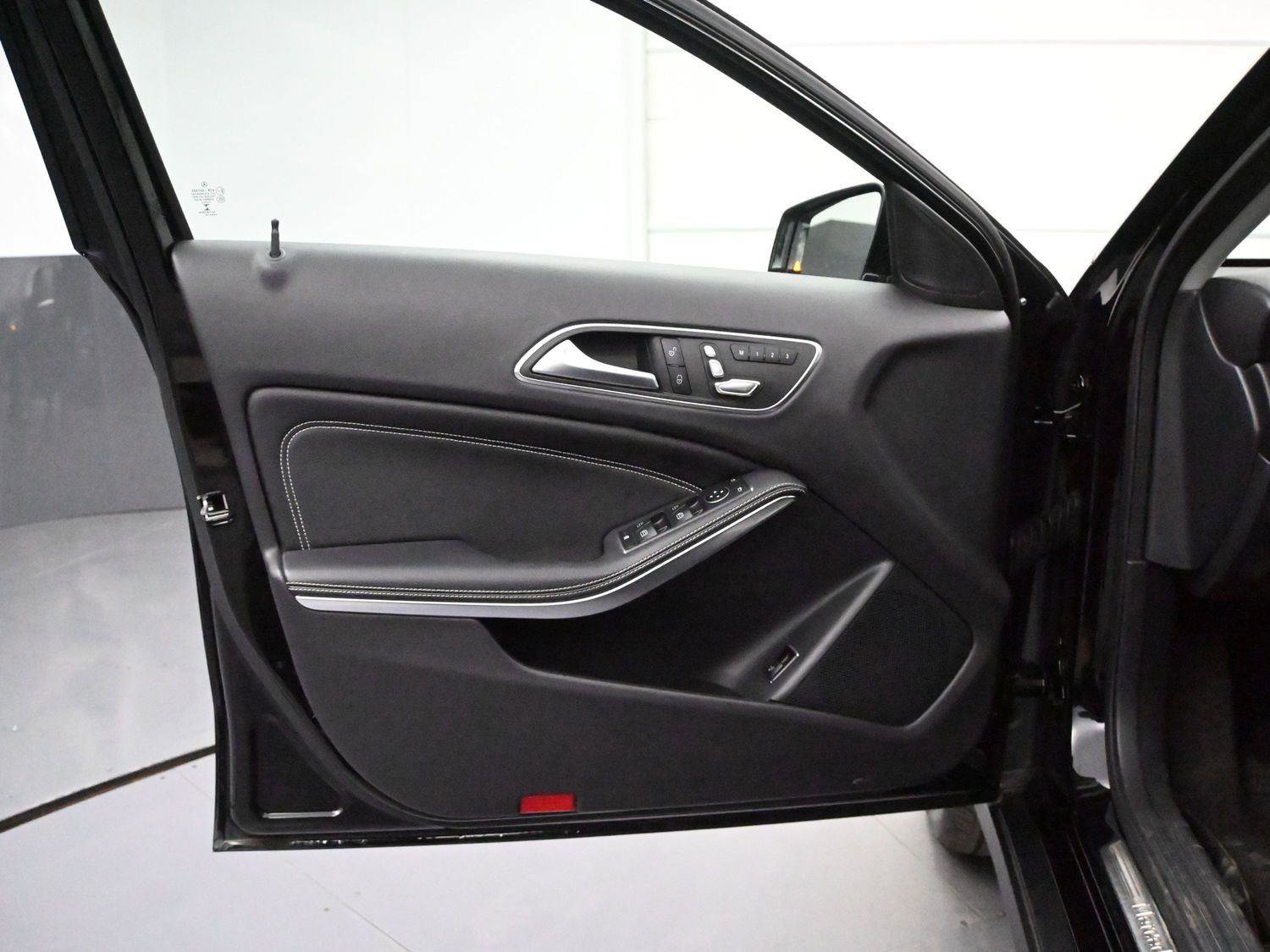 Used 2020 Mercedes-Benz GLA 250 4MATIC image 9