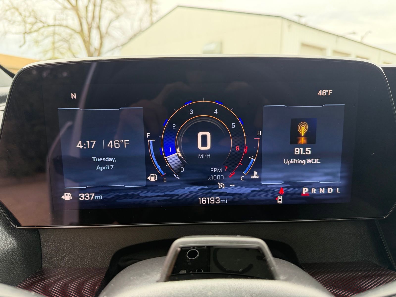 Used 2024 Chevrolet Traverse RS FWD image 16