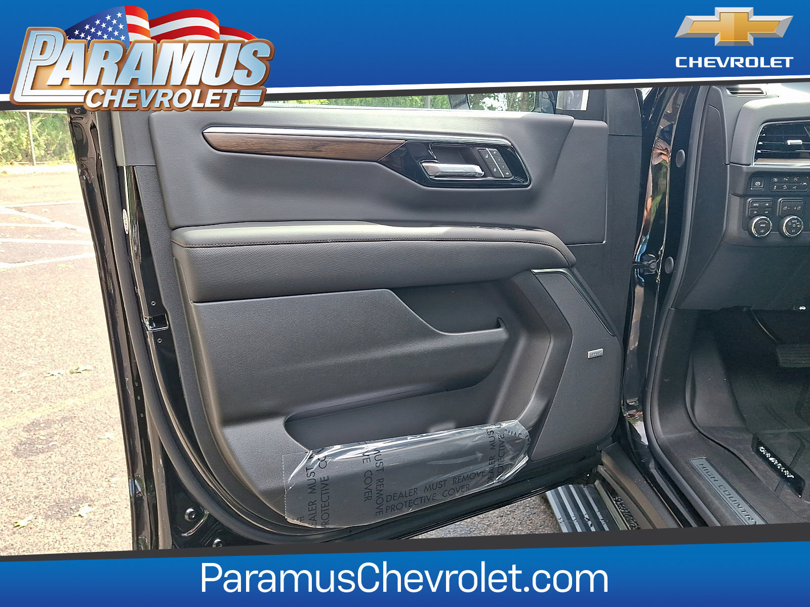 New 2026 Chevrolet Suburban High Country AWD/4WD image 8
