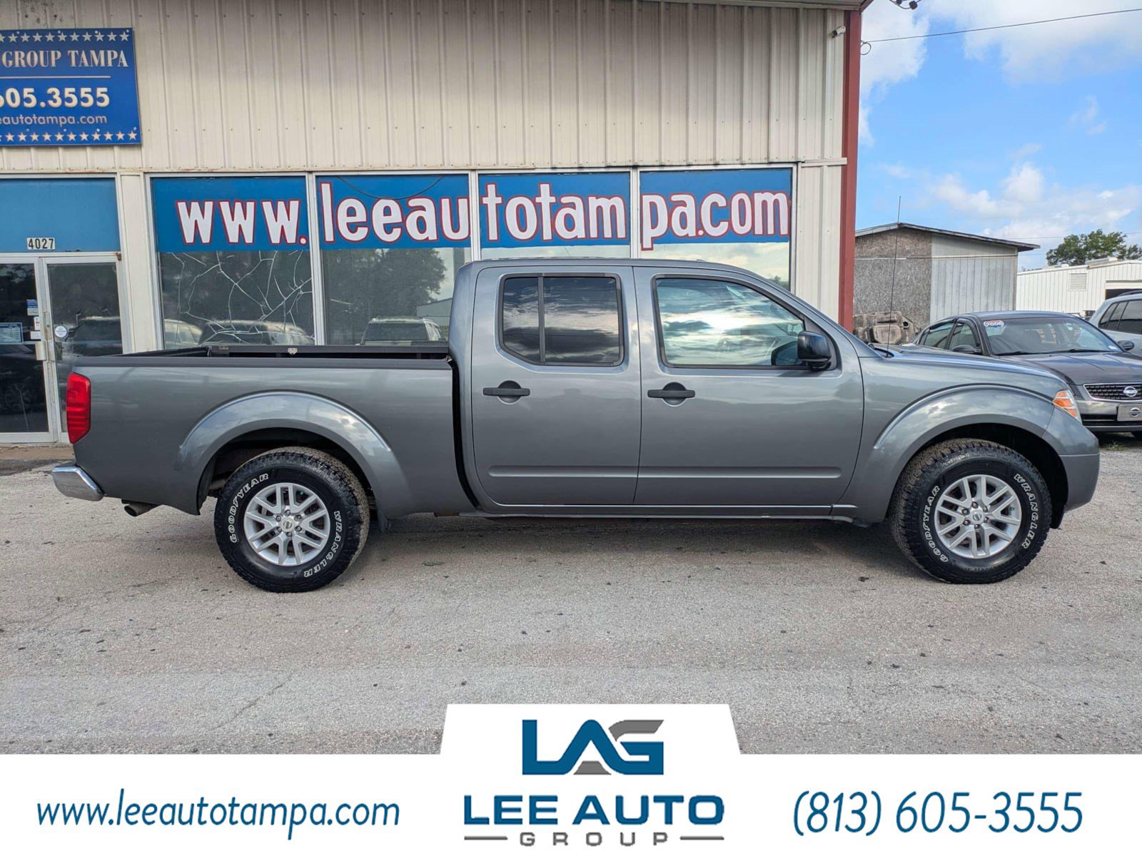 Used 2016 Nissan Frontier SV RWD image 2