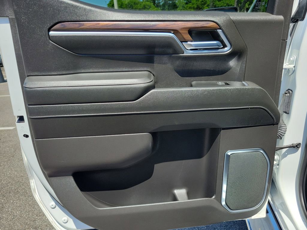 Used 2024 GMC Sierra 1500 SLT w/ SLT Premium Package image 11