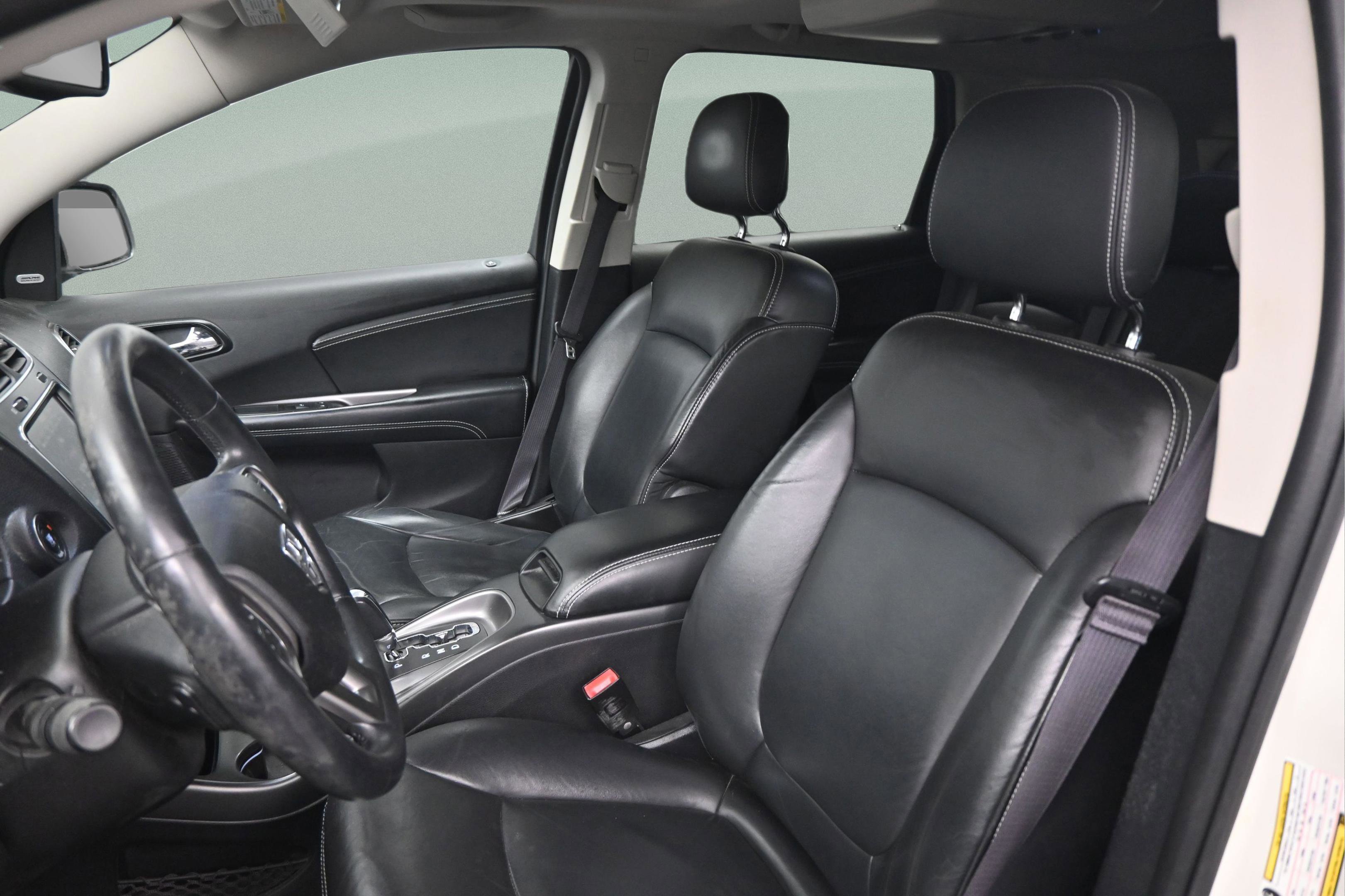 Used 2016 Dodge Journey Crossroad w/ Rear Seat Video Group I FWD image 33