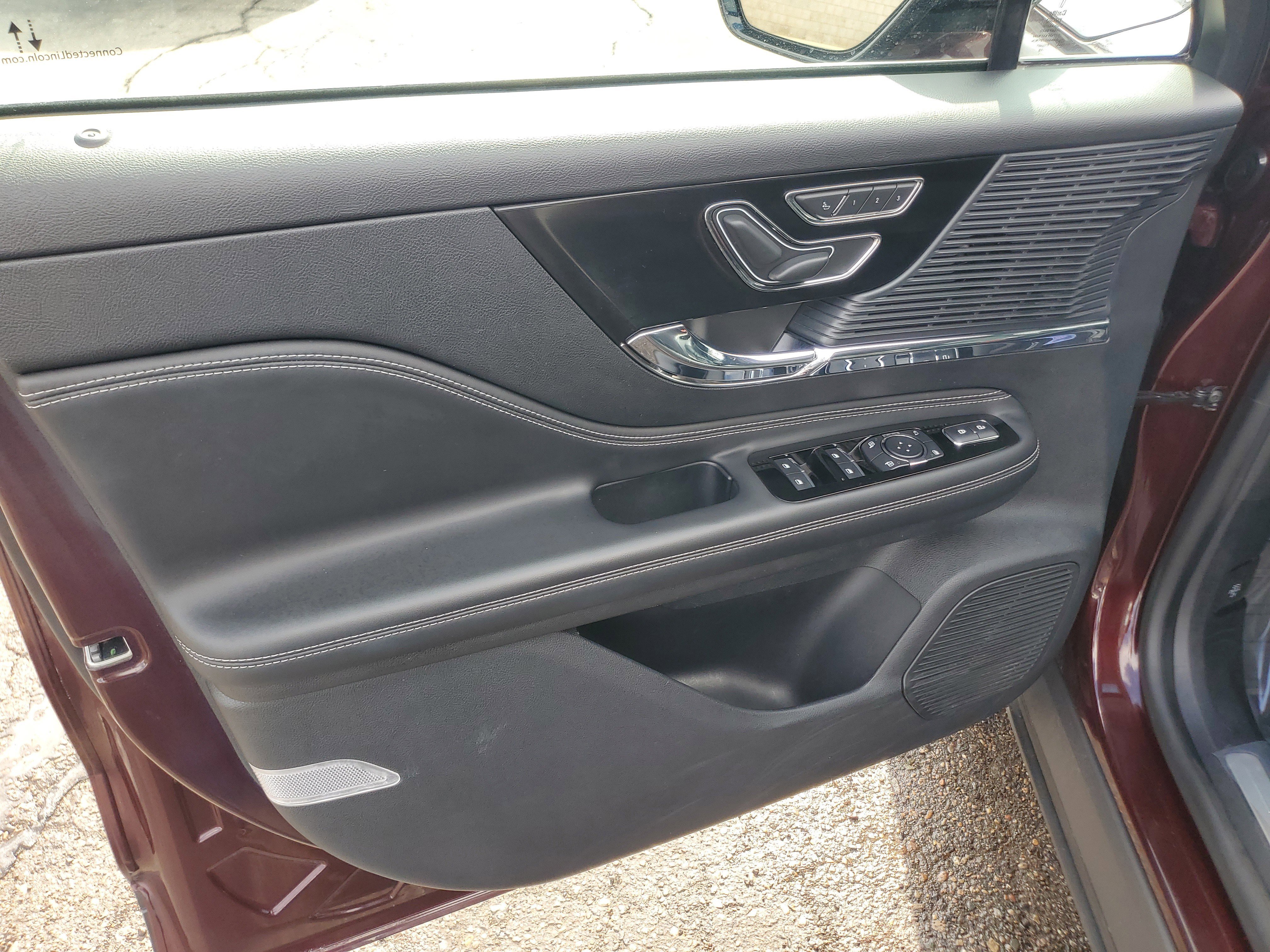 Certified 2020 Lincoln Corsair FWD w/ Equipment Group 101A image 10