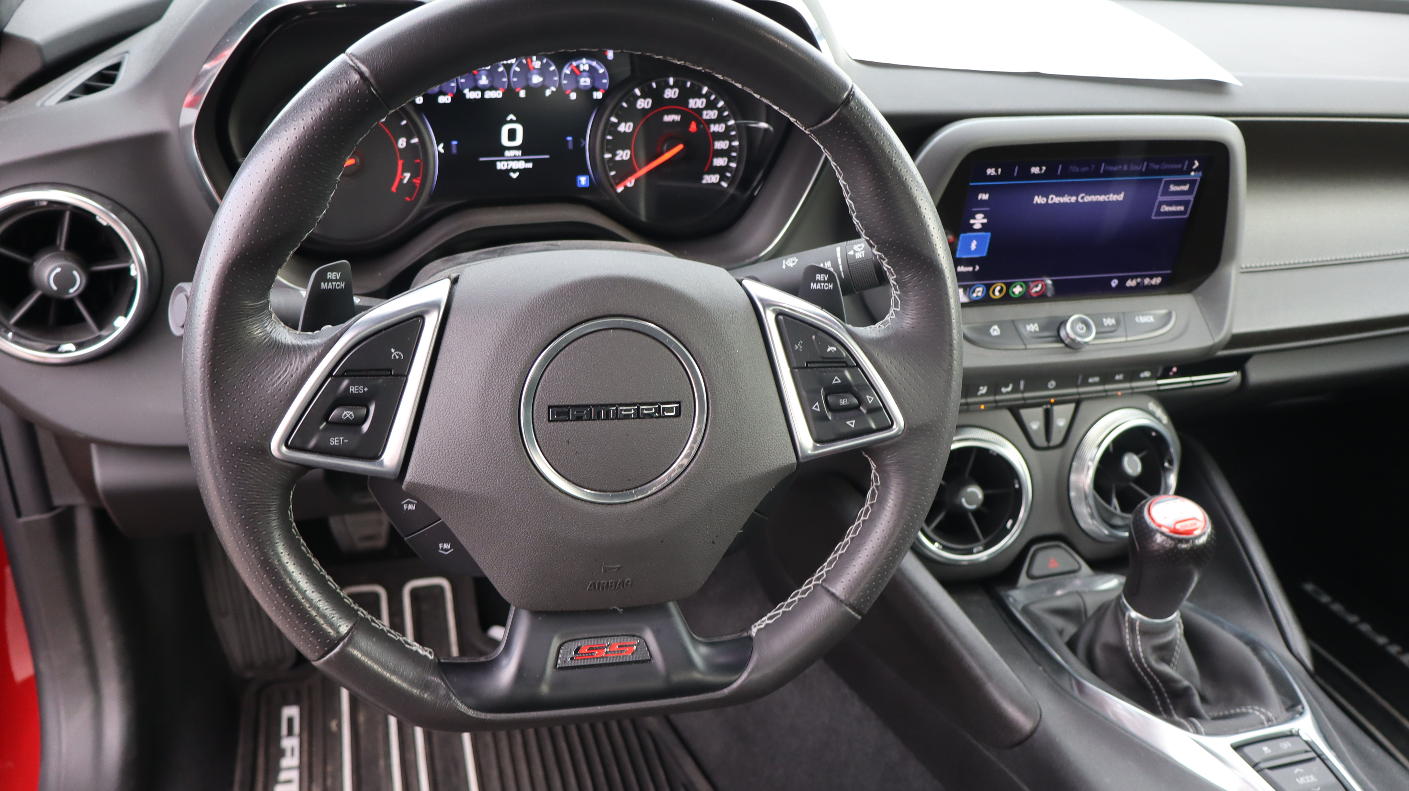Used 2019 Chevrolet Camaro SS RWD image 13