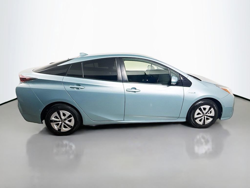 Used 2017 Toyota Prius Two w/ Prius Two Safety Plus Package FWD image 8