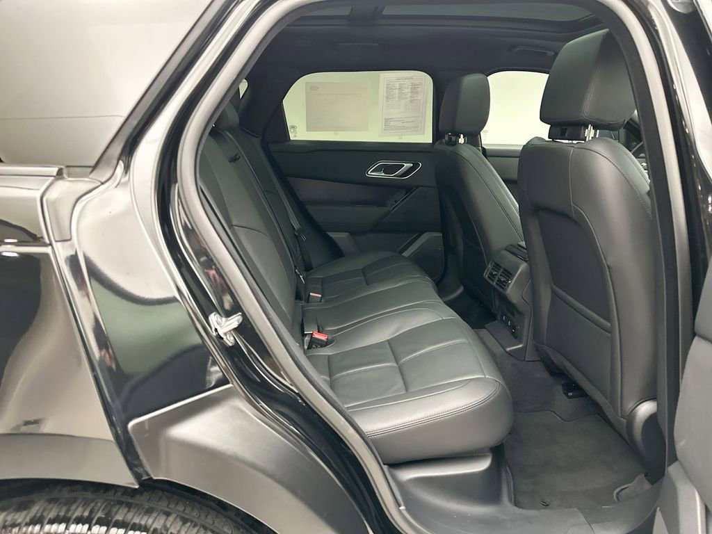 Certified 2026 Land Rover Range Rover Velar Dynamic SE AWD/4WD image 19