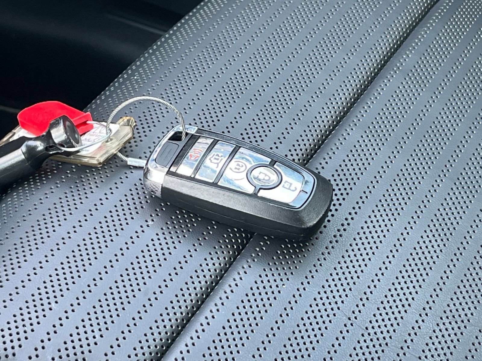 Used 2024 Lincoln Nautilus Reserve image 22