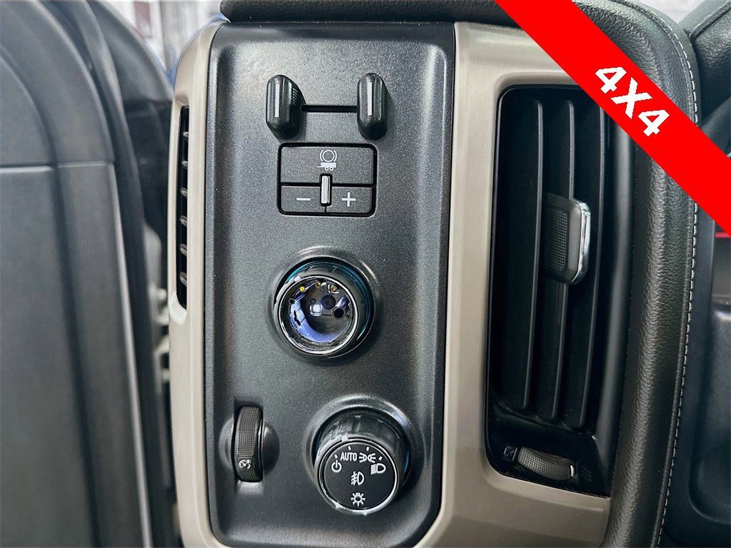 Used 2019 GMC Sierra 3500 Denali w/ Duramax Plus Package image 10