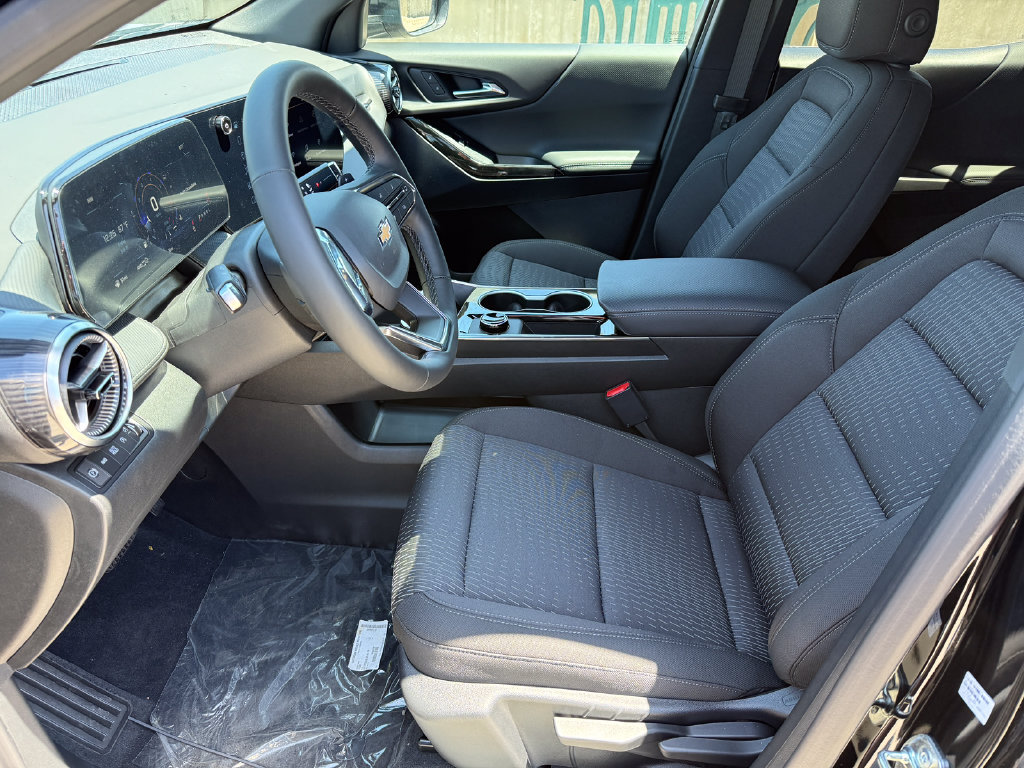 New 2027 Chevrolet Equinox LT AWD/4WD image 14