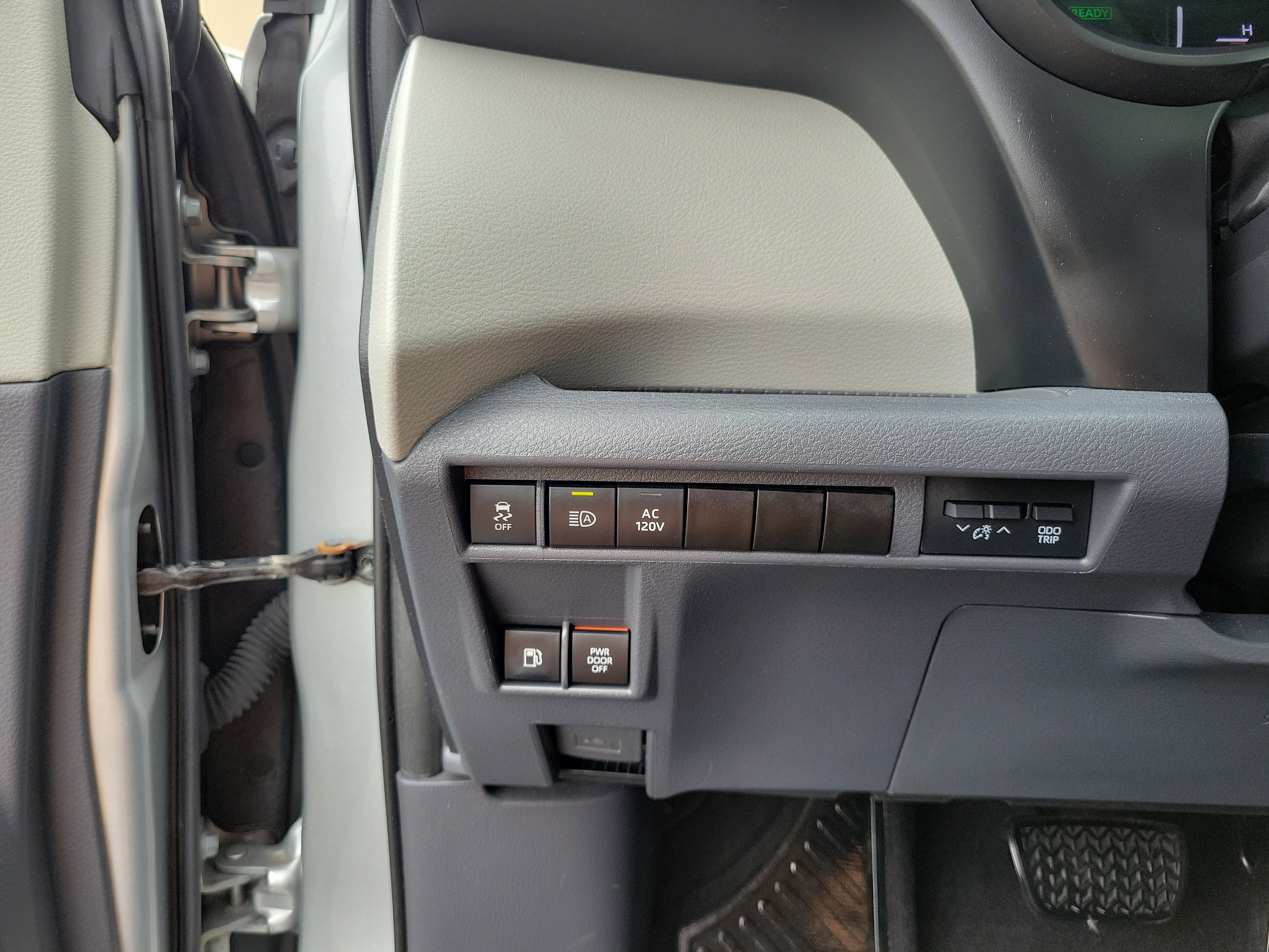 Used 2021 Toyota Sienna XLE w/ XLE Plus Package AWD/4WD image 20