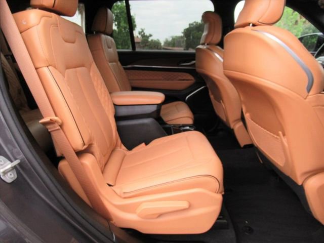 Certified 2023 Jeep Grand Cherokee L Summit w/ Advanced Protech Group IV AWD/4WD image 33