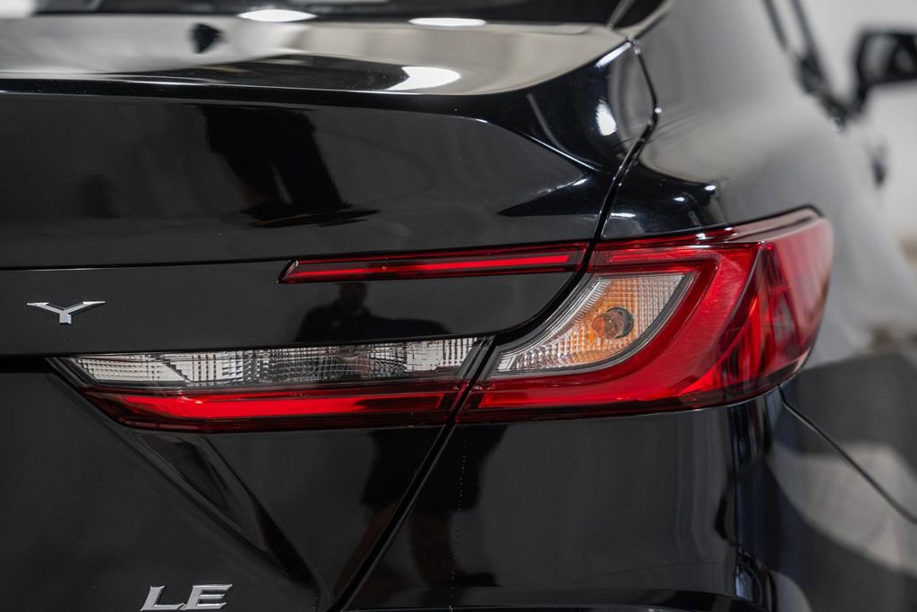 Used 2025 Toyota Camry LE image 6