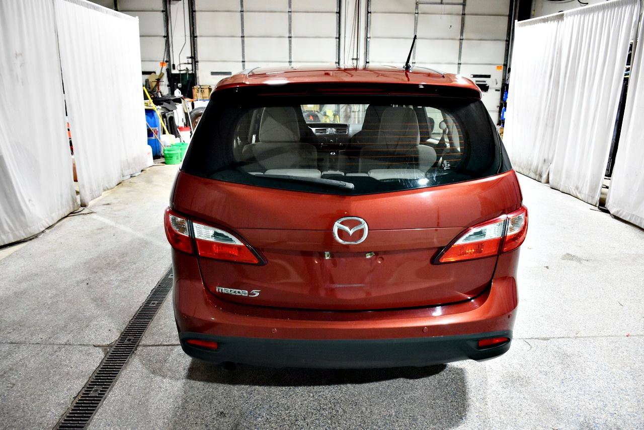Used 2014 MAZDA MAZDA5 Touring FWD image 27