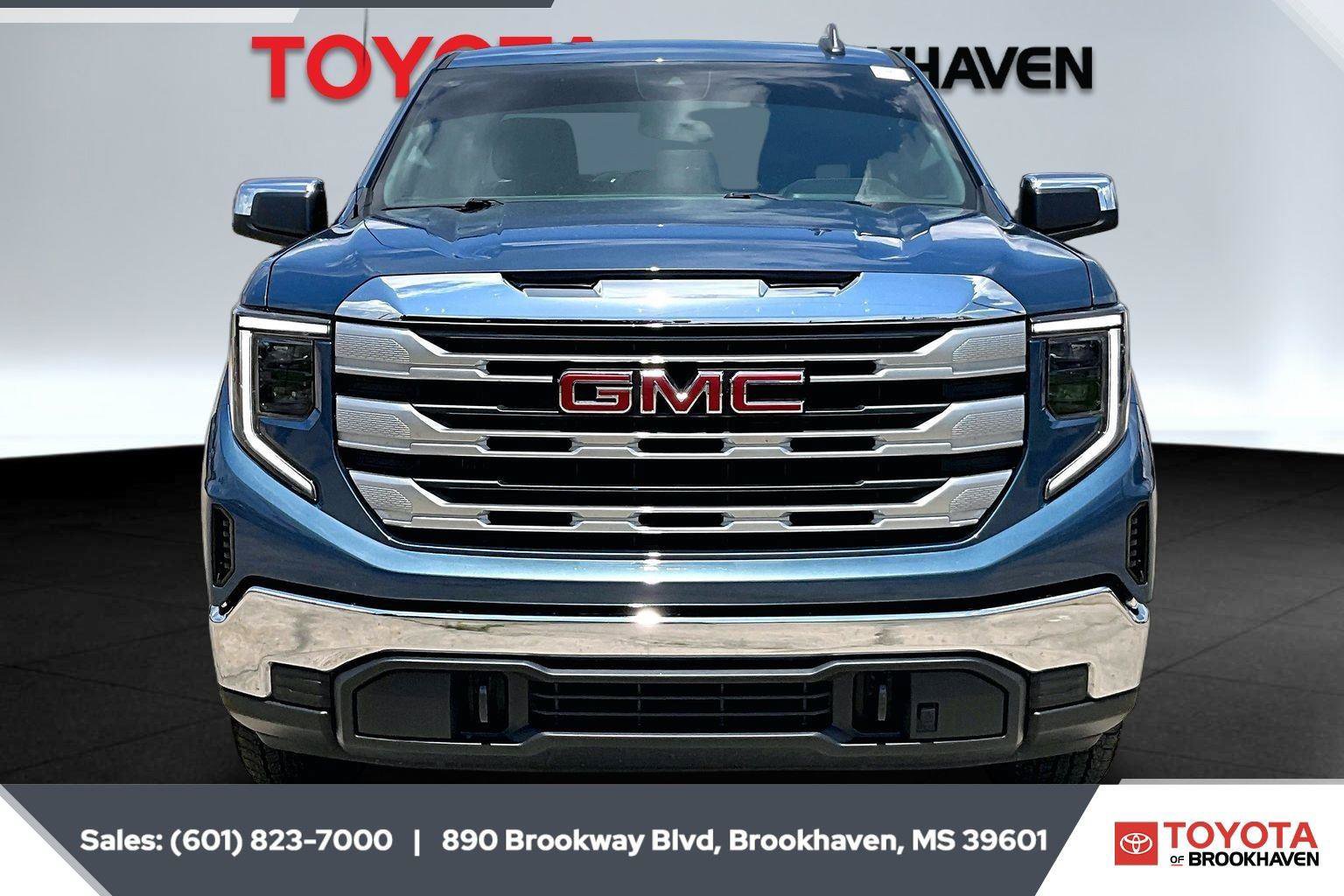 Used 2024 GMC Sierra 1500 SLE w/ X31 Off-Road Package AWD/4WD image 3