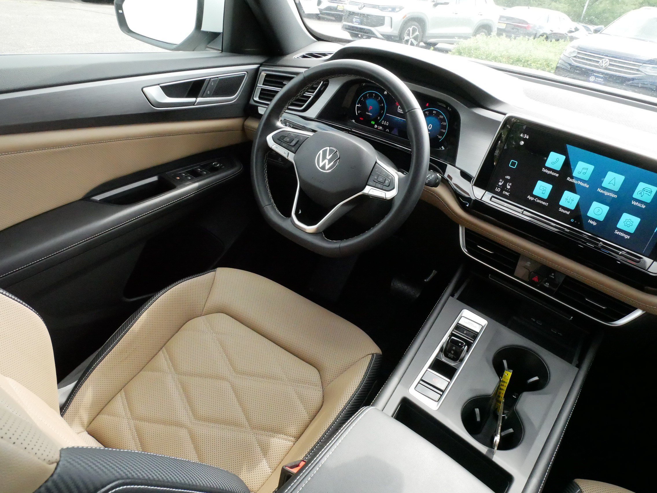 Certified 2024 Volkswagen Atlas Cross Sport SE AWD/4WD image 9