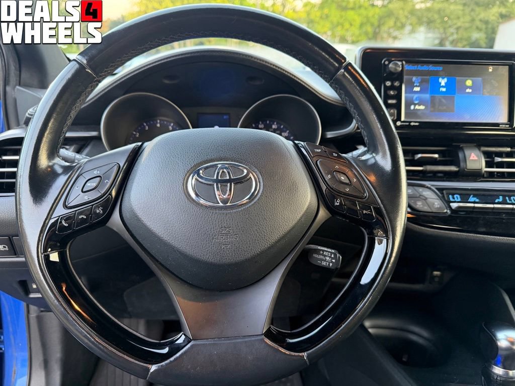 Used 2018 Toyota C-HR XLE FWD image 17