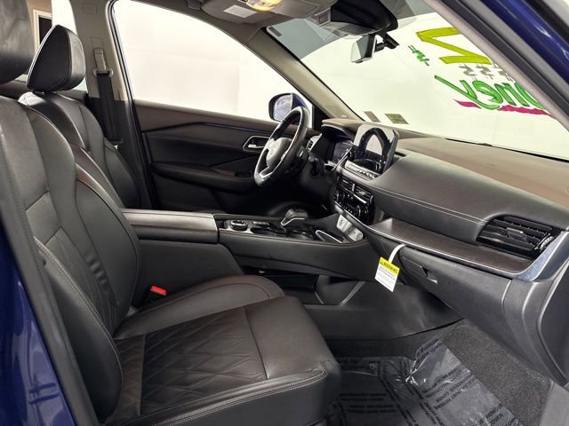 Used 2023 Nissan Rogue Platinum w/ Platinum Premium Package image 25