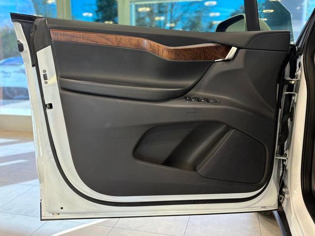 Used 2021 Tesla Model X Long Range image 19