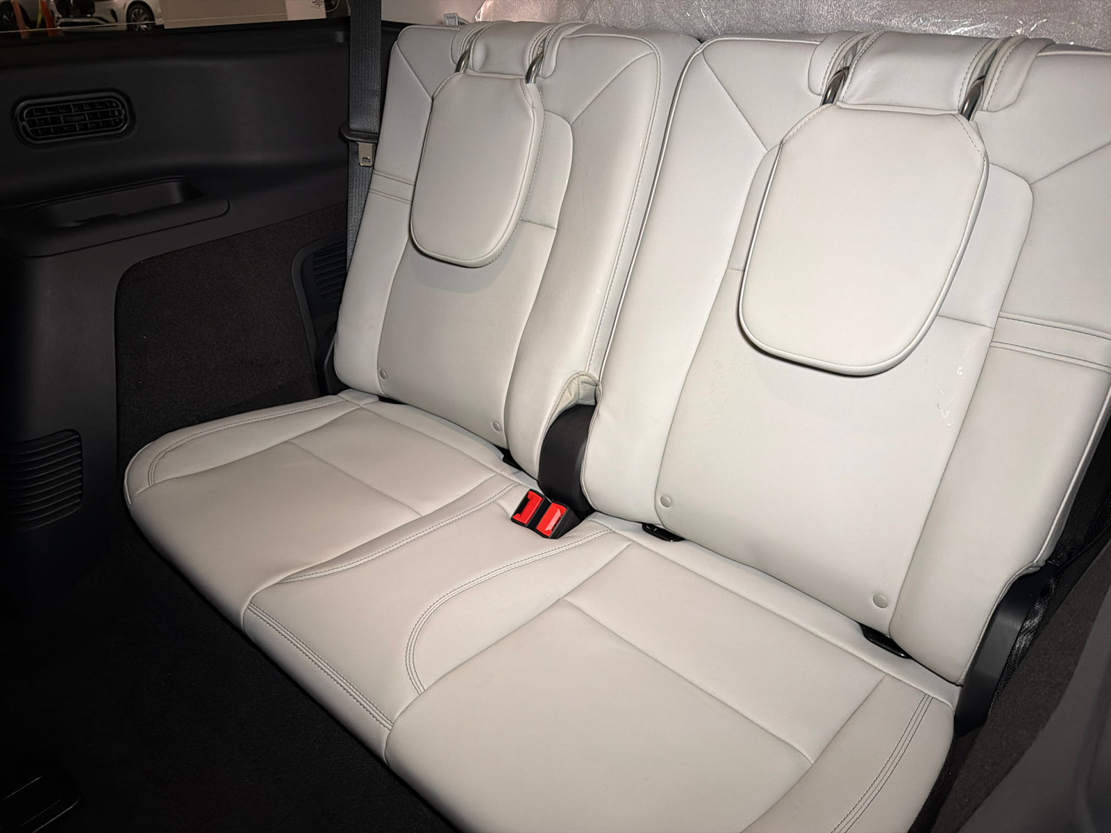 New 2027 Lincoln Aviator AWD image 21