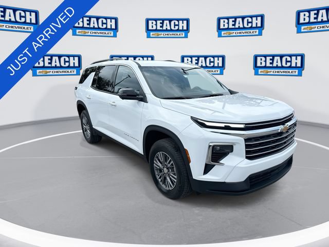 New 2026 Chevrolet Traverse LT w/ Driver Confidence Package FWD image 2