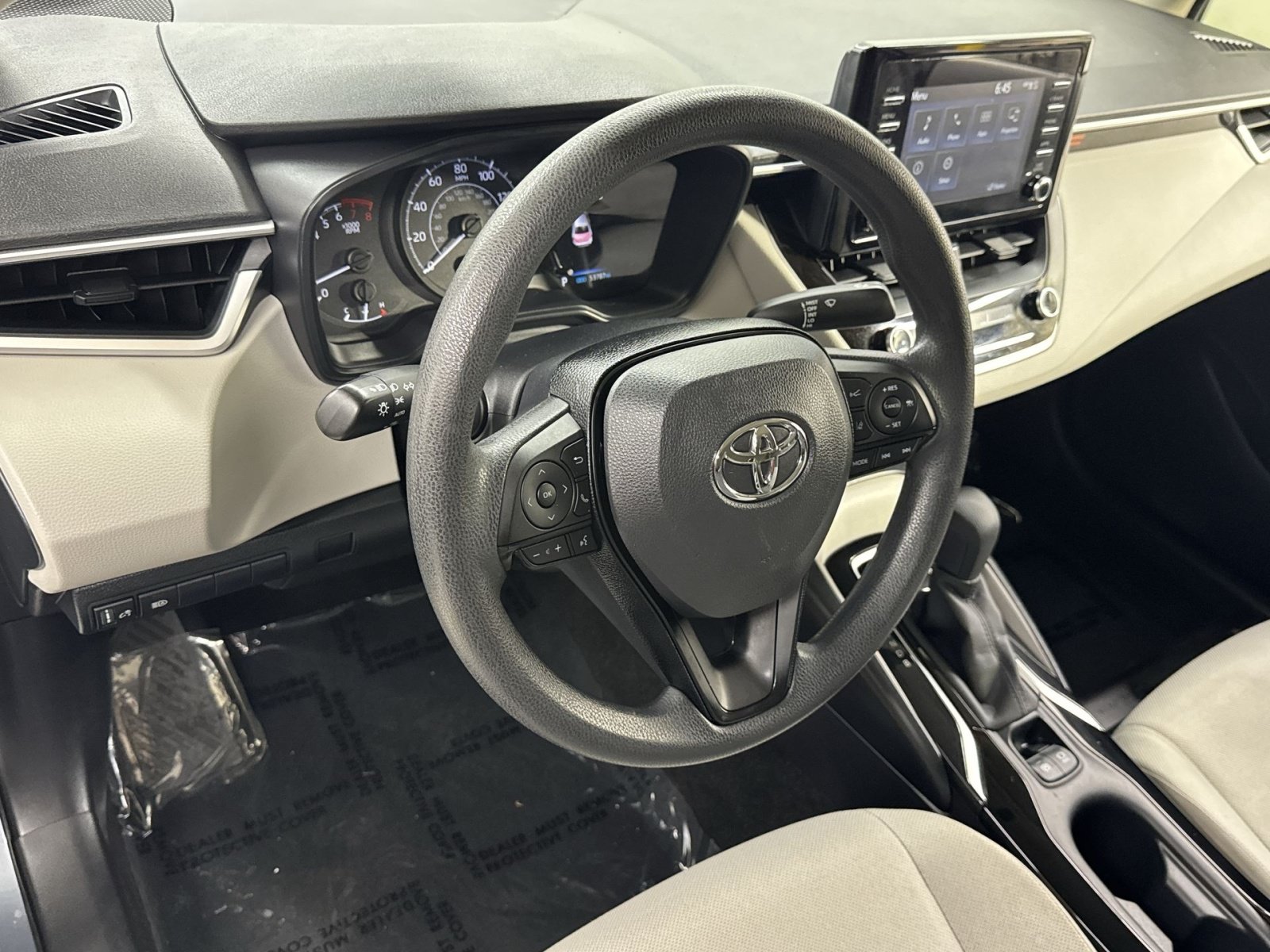 Used 2020 Toyota Corolla L FWD image 13