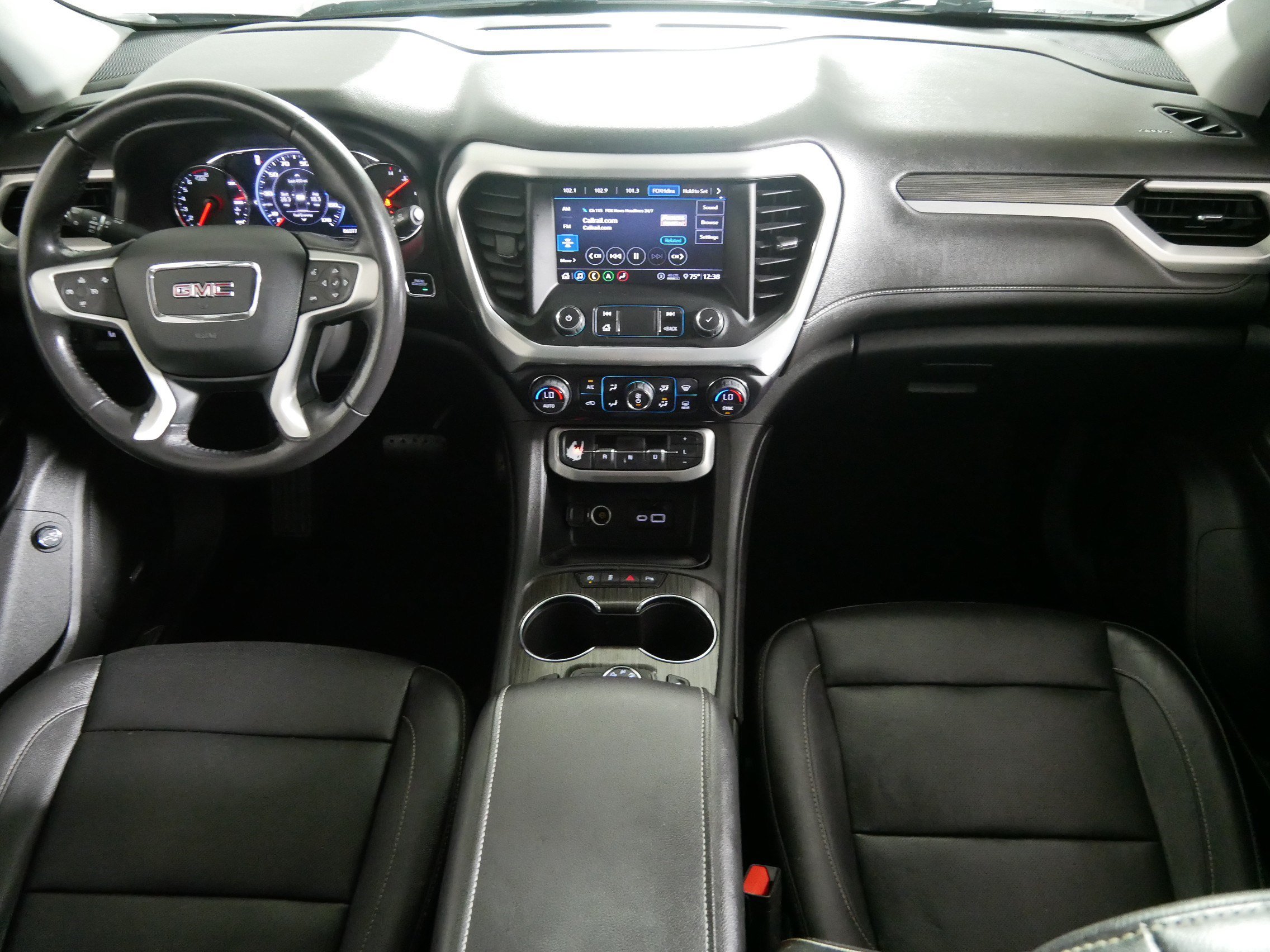 Used 2020 GMC Acadia SLT w/ Driver Alert Package II AWD/4WD image 10