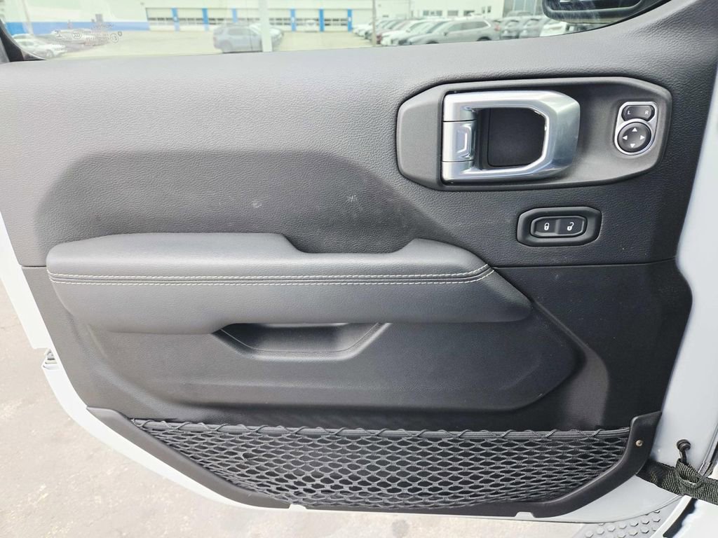 Used 2023 Jeep Wrangler Sahara w/ LED Lighting Group image 40