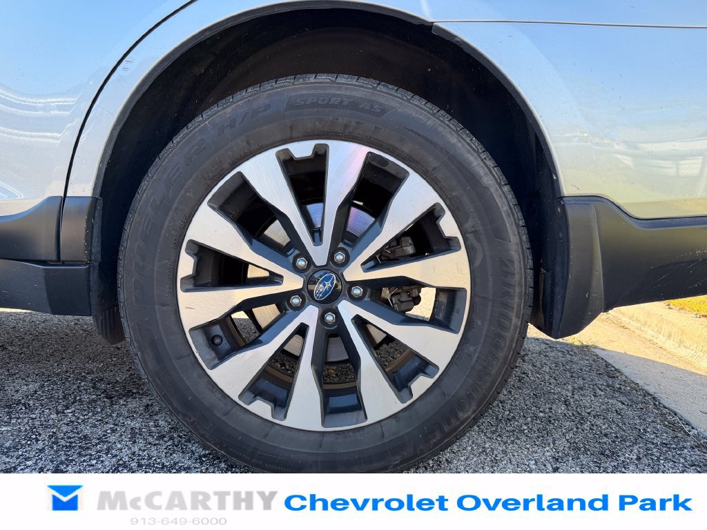 Used 2017 Subaru Outback 2.5i Limited AWD/4WD image 9