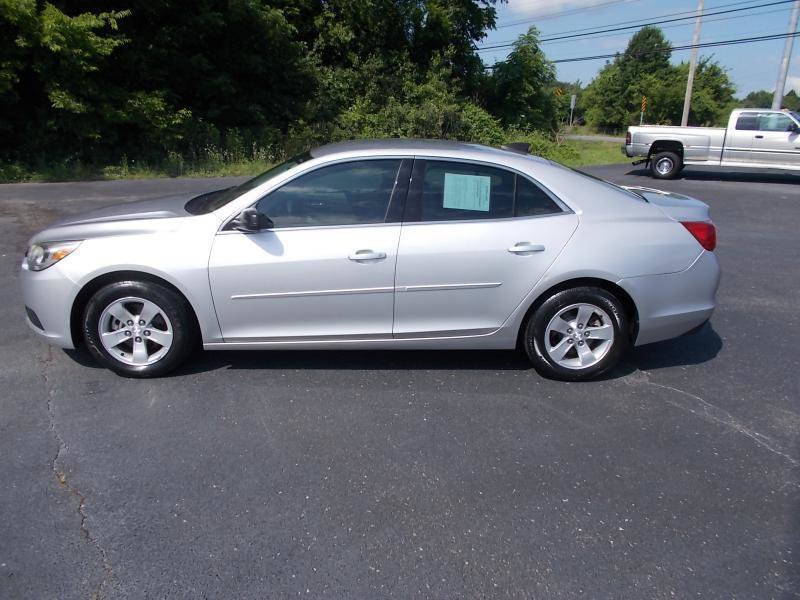 Used 2016 Chevrolet Malibu LS w/ Protection Package FWD image 3