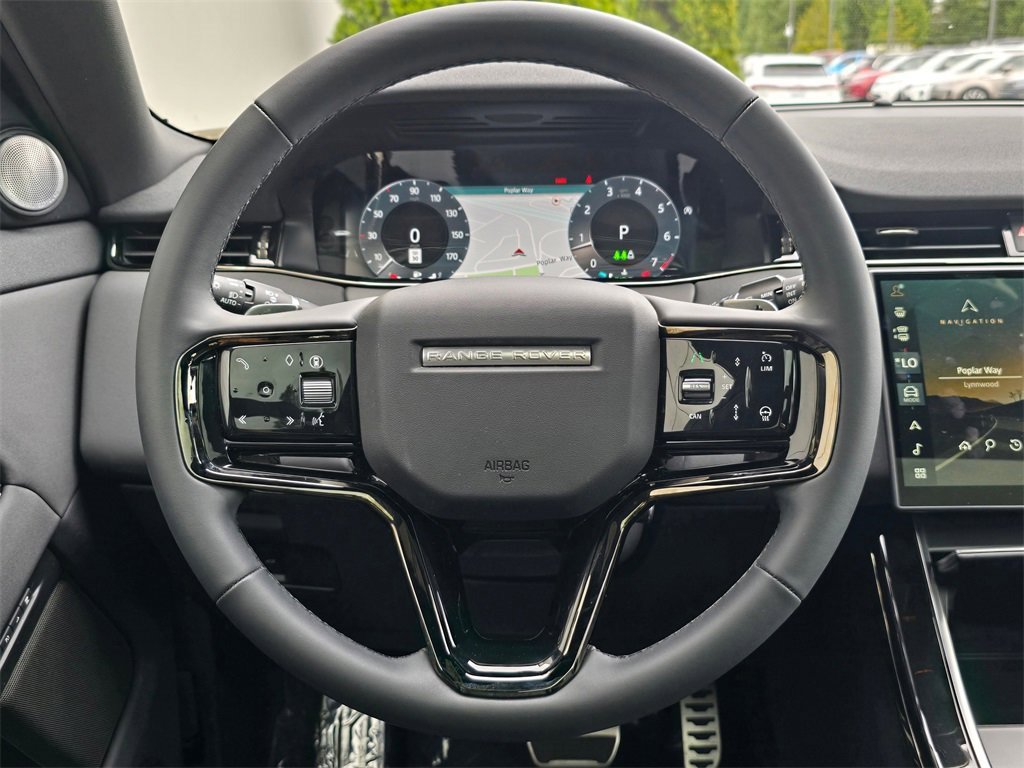 Used 2024 Land Rover Range Rover Evoque Dynamic SE image 11