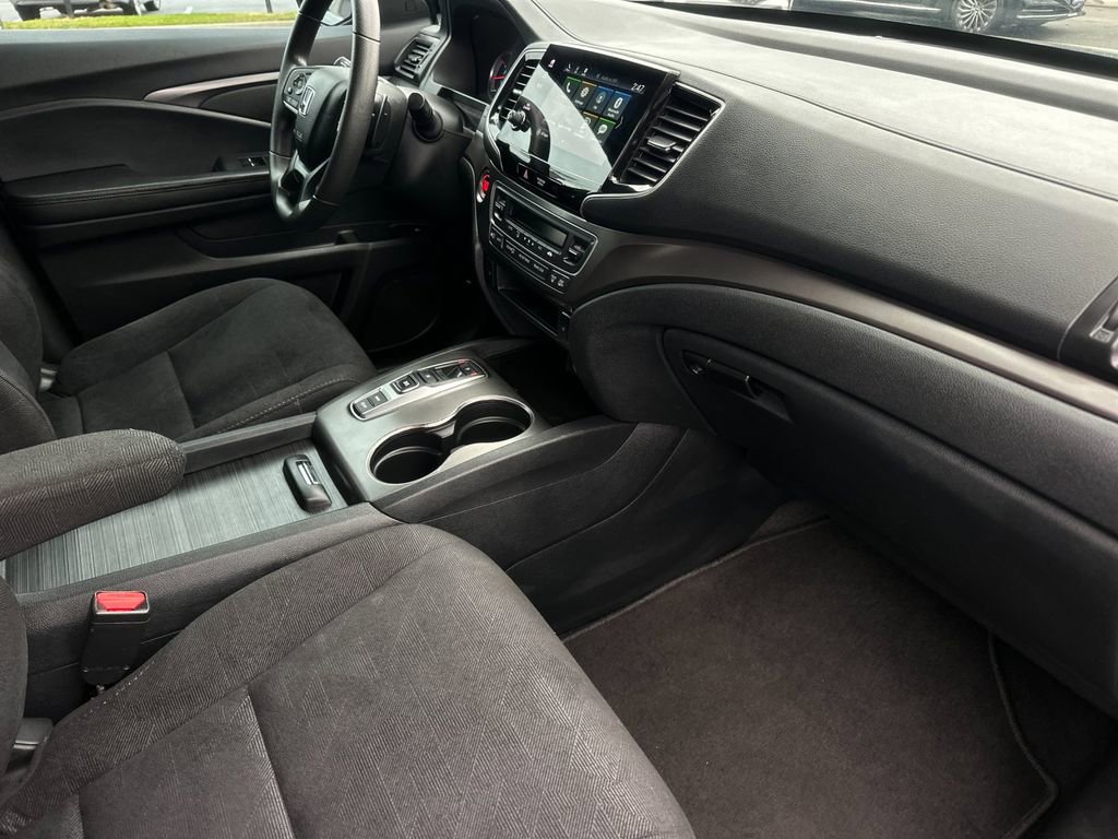 Used 2022 Honda Pilot Sport image 17