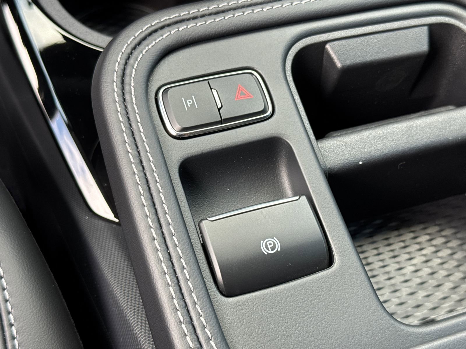 New 2026 Ford Mustang Mach-E Select RWD image 32
