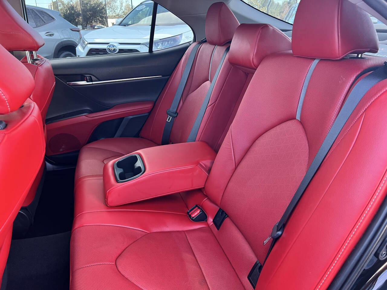 Used 2024 Toyota Camry XSE w/ Navigation Package image 34