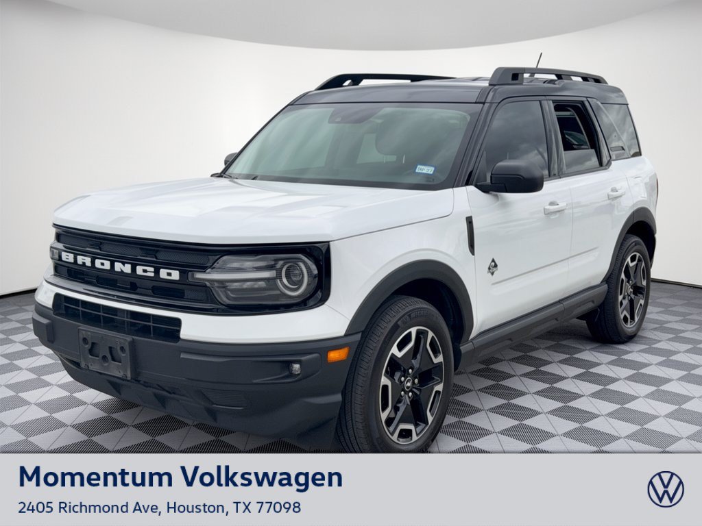 Used 2022 Ford Bronco Sport Outer Banks w/ Tech Package AWD/4WD image 1