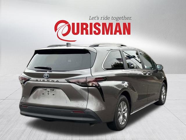 Used 2024 Toyota Sienna XLE video 2
