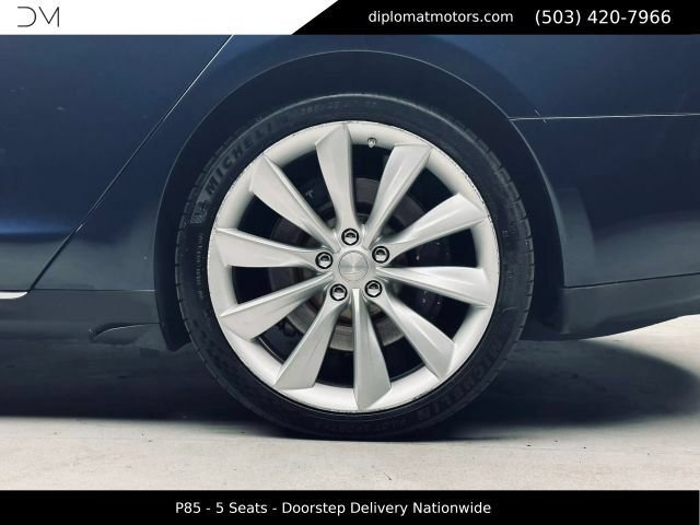 Used 2013 Tesla Model S Performance RWD image 38