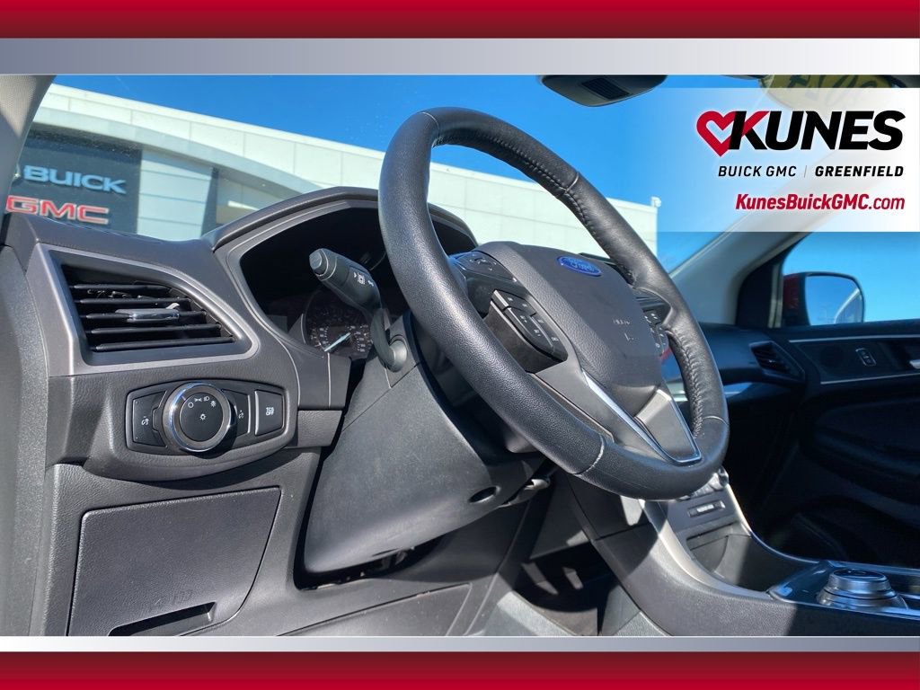 Used 2024 Ford Edge SEL image 18