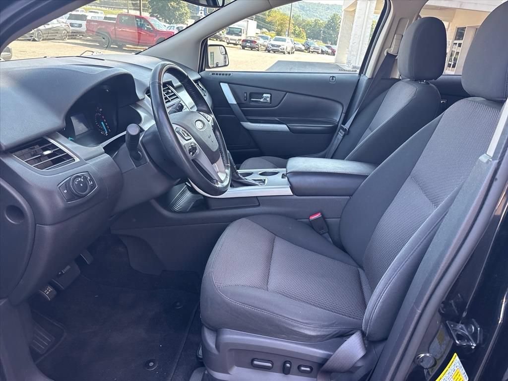 Used 2013 Ford Edge SEL FWD image 9
