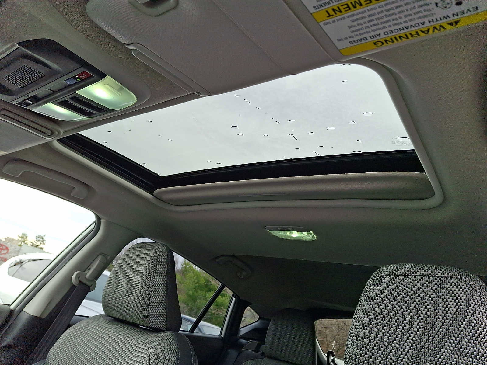 Used 2024 Subaru Crosstrek 2.0i Premium image 7