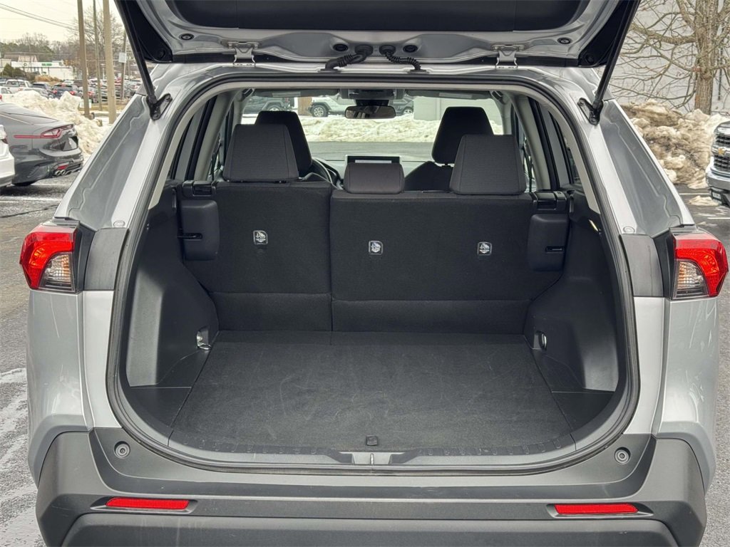 Used 2025 Toyota RAV4 LE image 15