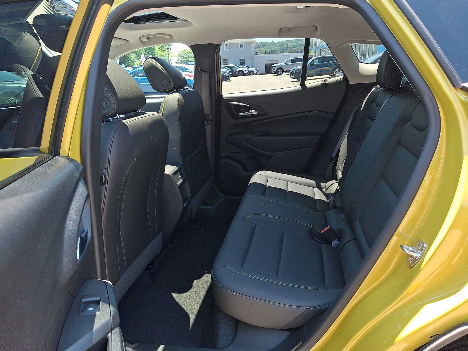 Certified 2024 Chevrolet Trax ACTIV w/ Sunroof Package FWD image 10